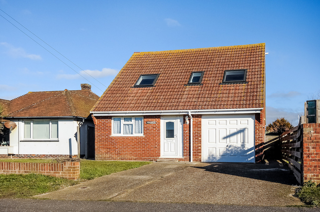 Property for Sale, Bracklesham Bay Wentworth, Fam Road Baileys